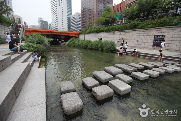청계천 광교 — 한양 도성 수기(水氣) 흐름