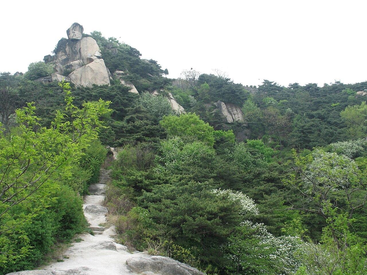 인왕산 선바위 — 한양 백호봉